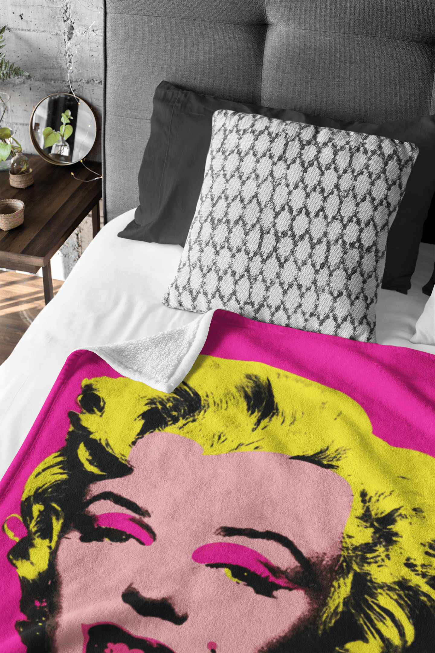 Marylin Pink